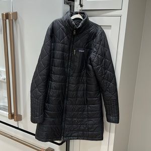 Women’s medium Patagonia, winter jacket, size medium